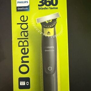 Philips OneBlade 360  trimmer